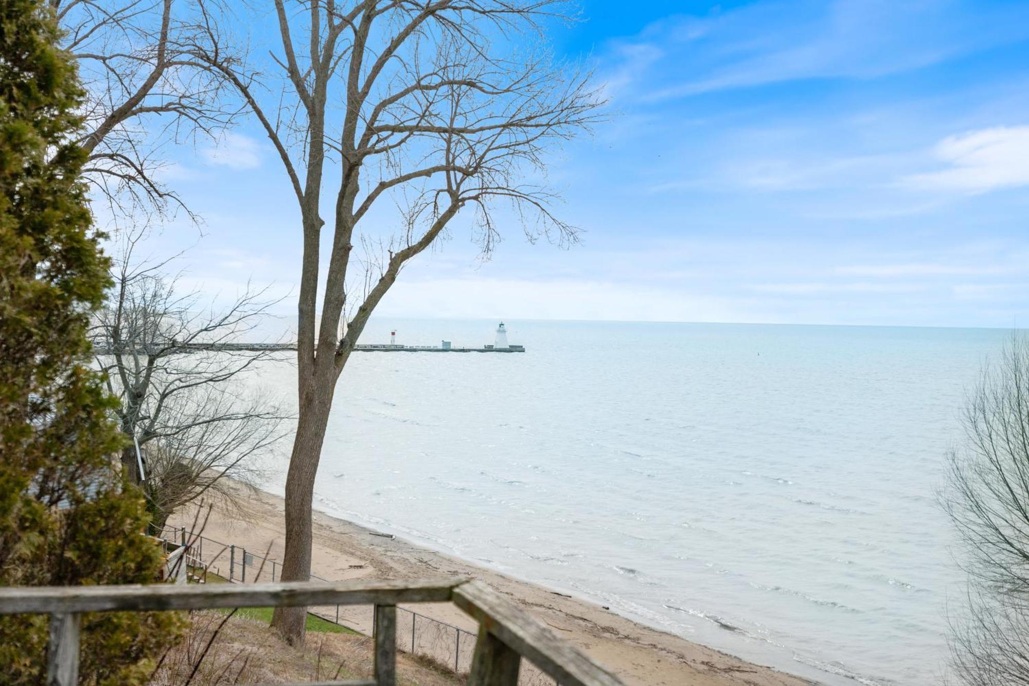 פורט דובר Luxe Lodges On Lake Erie מראה חיצוני תמונה